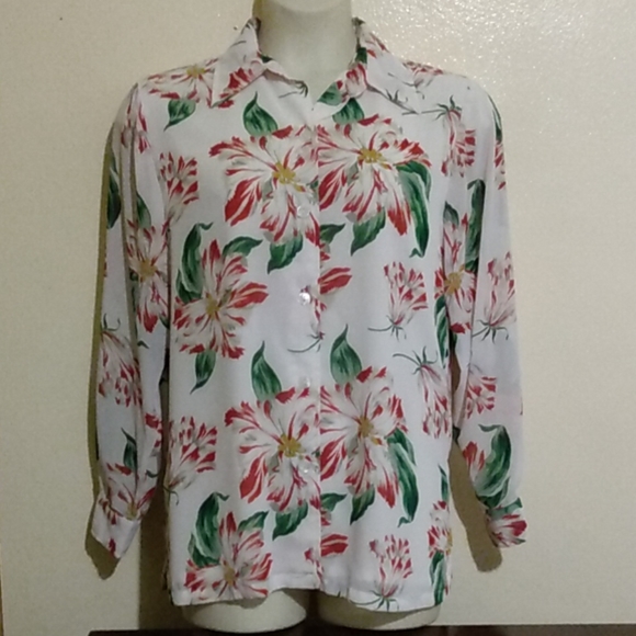 Women's flowered button down blouse size M - Picture 1 of 1